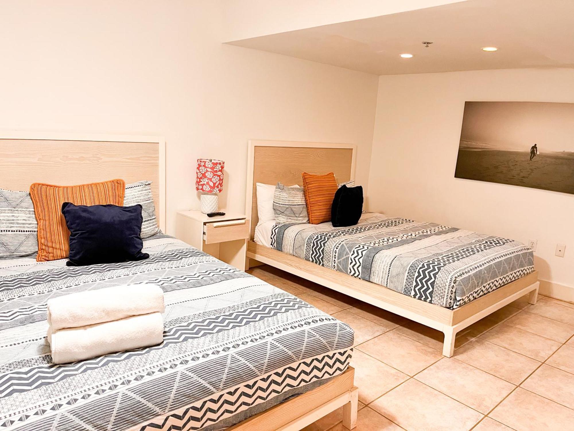 Castle Pavillon 8 Beachfront - Private Beach Access Loft With 2-Story, Pool, Tennis, Free Parking Access マイアミビーチ エクステリア 写真